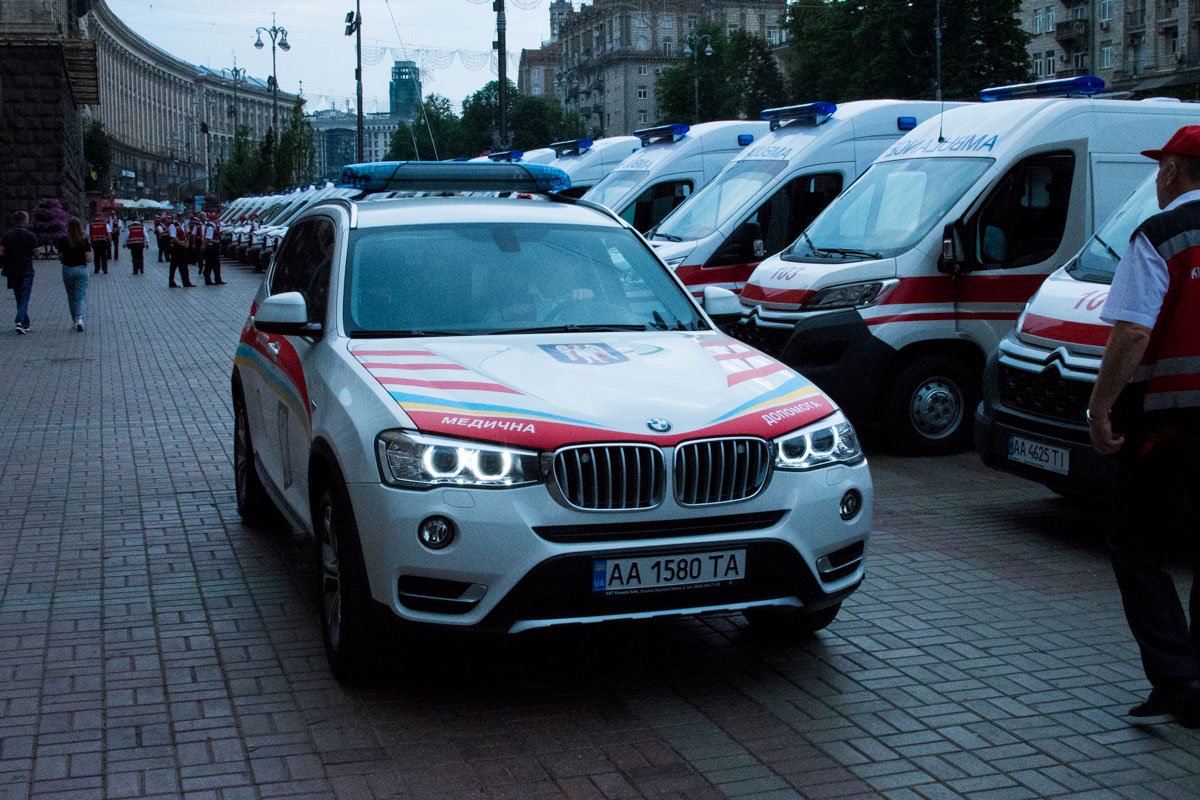 Новый мощный зверь BMW Новый мощный зверь BMW