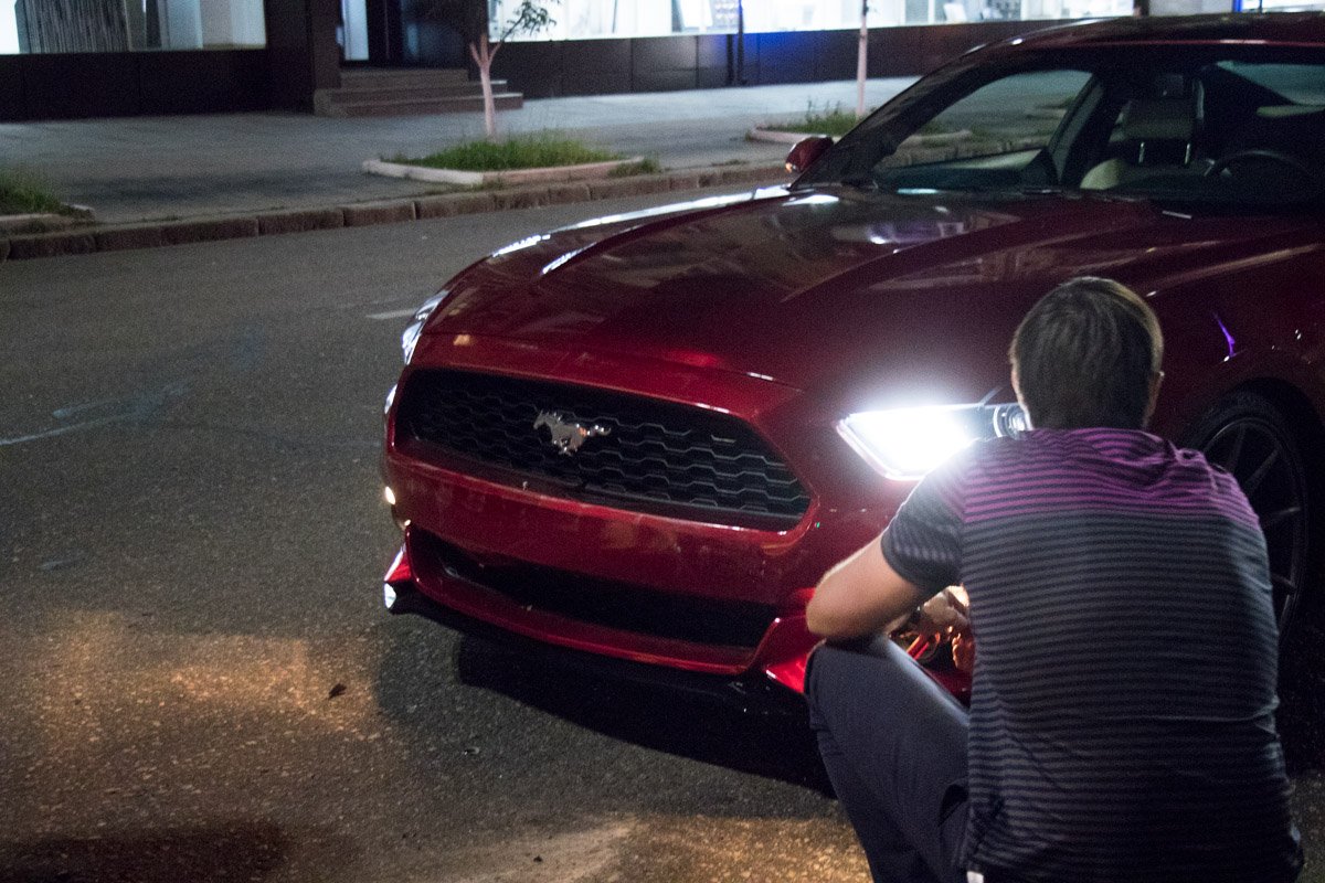 Недалеко от первой аварии в Opel Zafira врезался Mustang GT-350