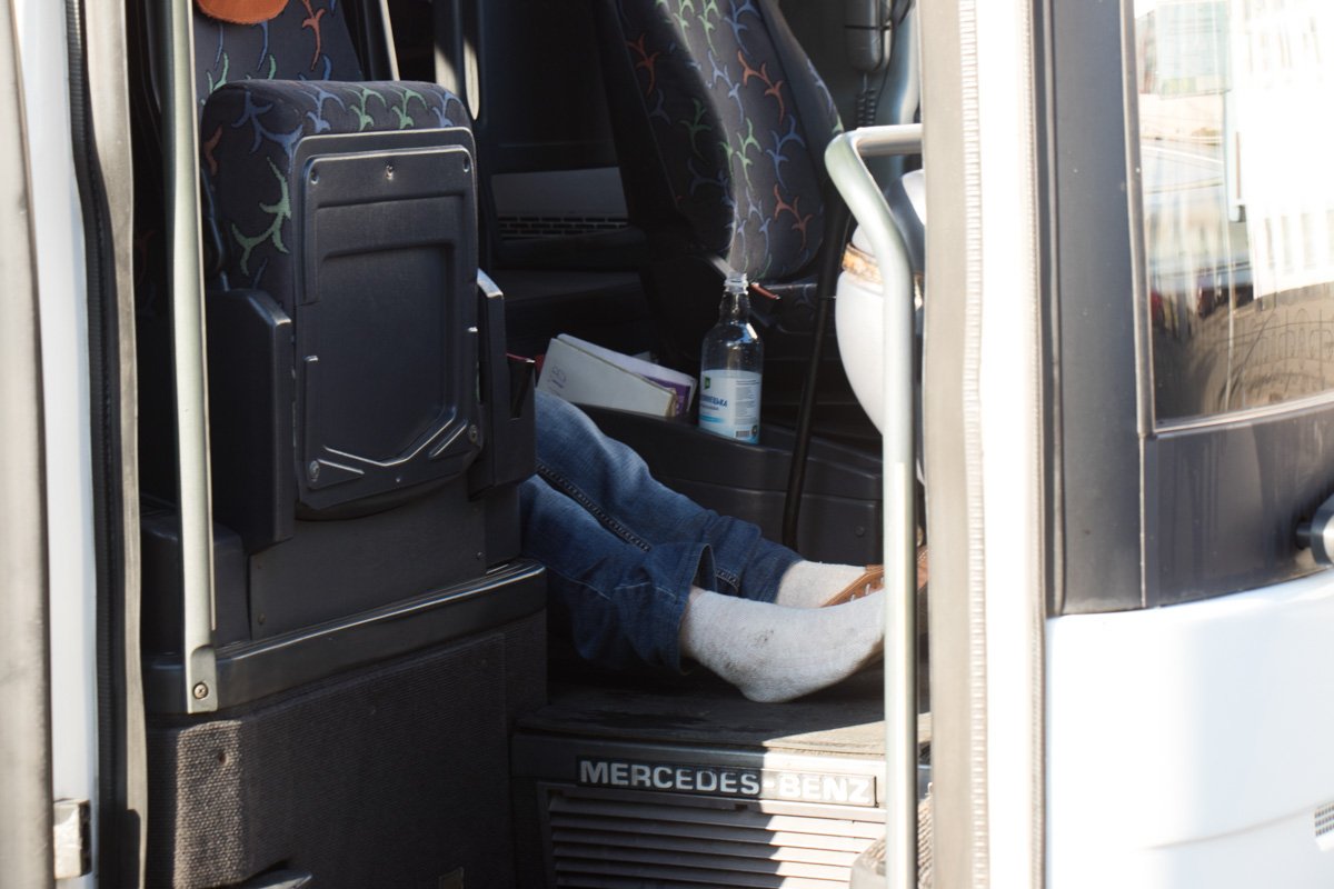 Мужчине стало плохо во время движения автобуса Мужчине стало плохо во время движения автобуса