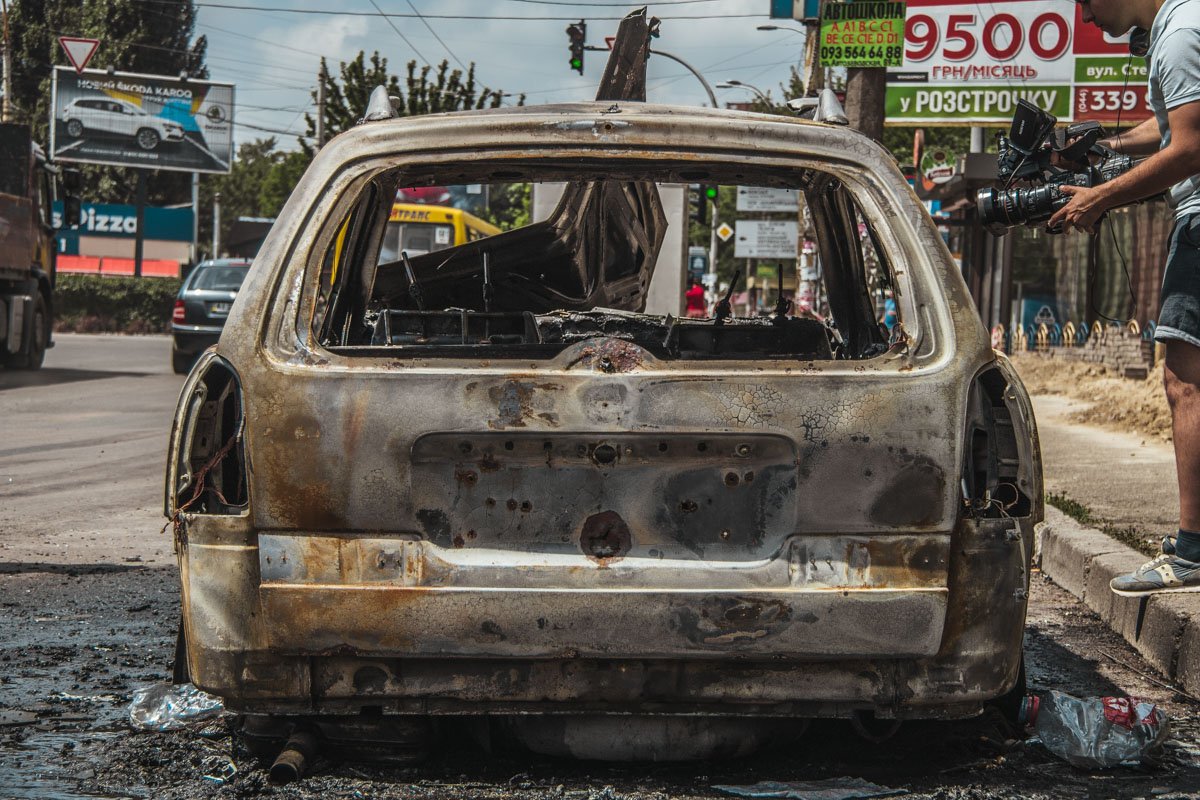 Автомобиль превратился в груду металла Автомобиль превратился в груду металла