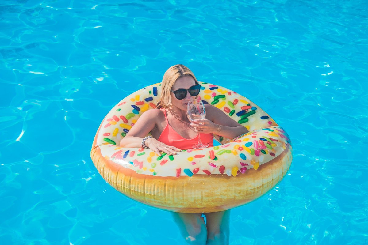 Ну как же без модных кругов в виде пончиков? Ну как же без модных кругов в виде пончиков?