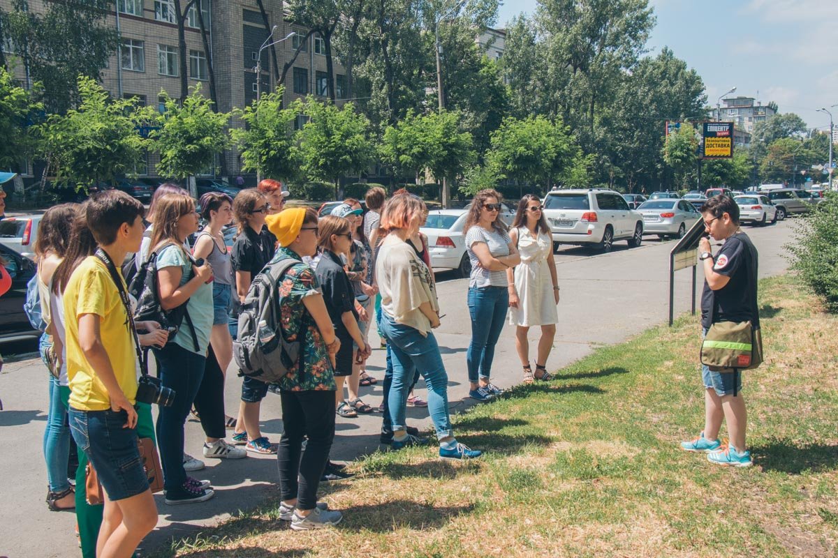 В основном, речь шла о дискриминации сообщества на территории страны