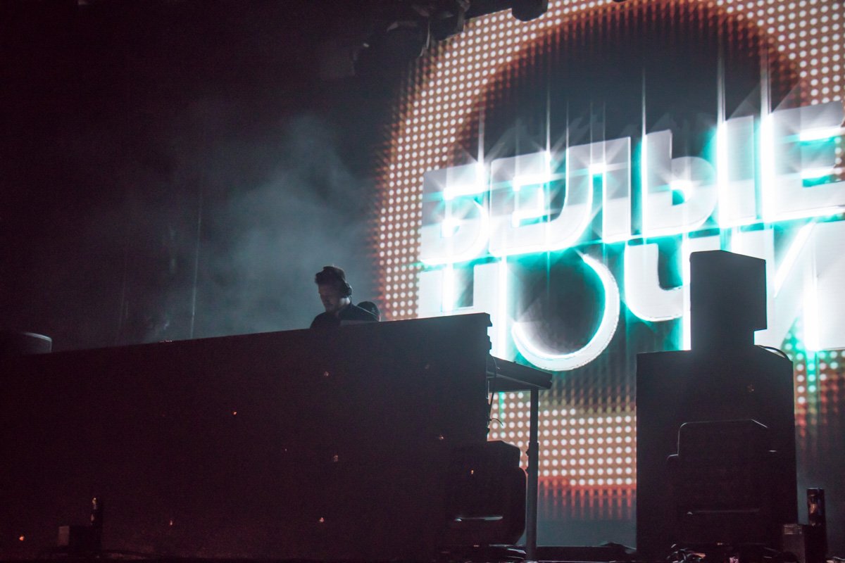 Все тусить на "Белые Ночи"! Все тусить на "Белые Ночи"!