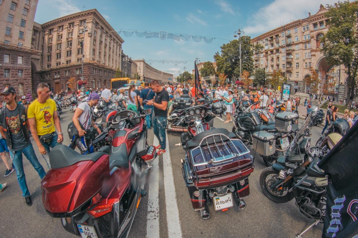 Здесь 12 июня собрались байкеры