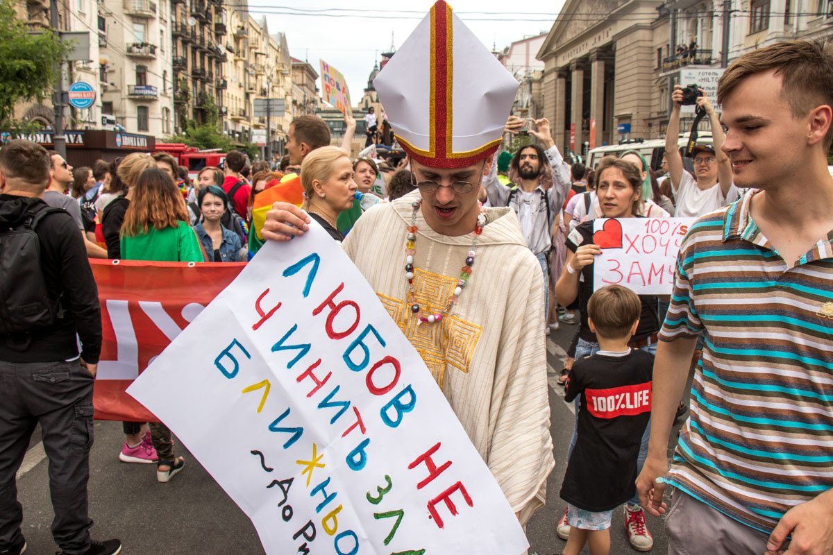 Информатор собрал самые яркие снимки парада