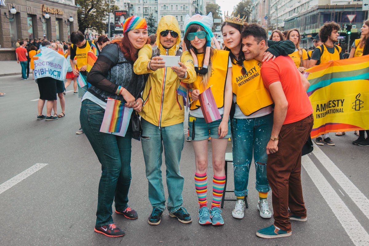 Делаем селфи, пока нас не встретили радикалы!