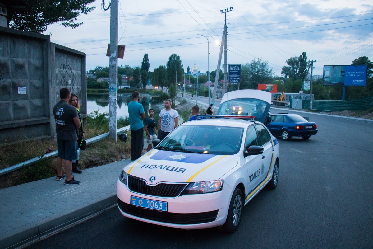 На место прибыла полиция