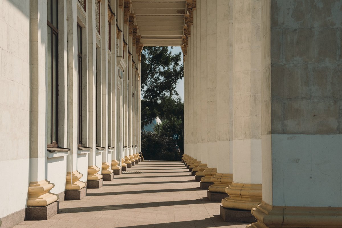 Игра света и тени 