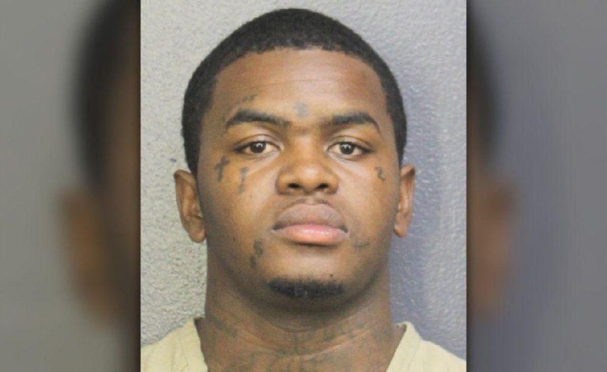 Подозреваемым оказался 22-летний Дедрик Уильямс Подозреваемым оказался 22-летний Дедрик Уильямс