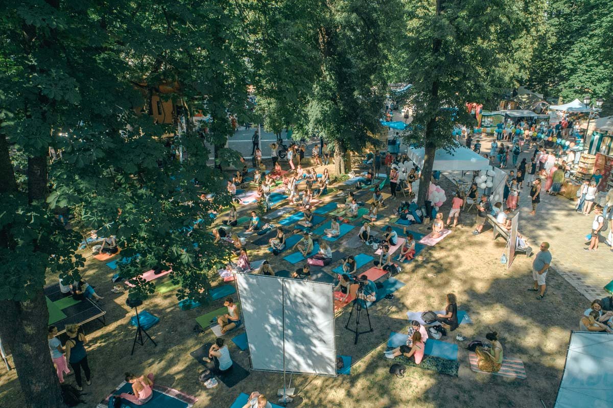 Но в тени все-таки приятней...