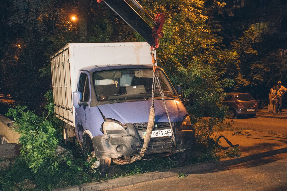 Благодаря слаженным действиям спасателей, угроза взрыва миновала Благодаря слаженным действиям спасателей, угроза взрыва миновала