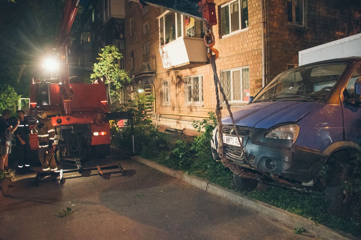 Пострадавшего водителя госпитализировали в больницу Пострадавшего водителя госпитализировали в больницу