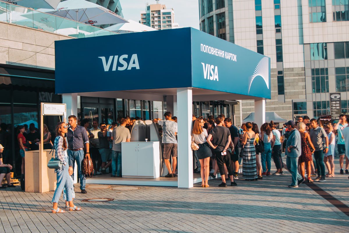 Мы не заявляли голословно - та самая очередь на терминалы Мы не заявляли голословно - та самая очередь на терминалы