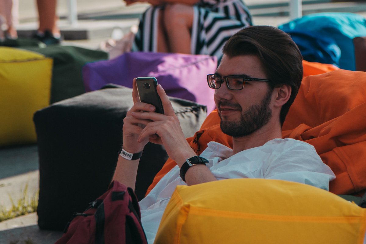 Информатор читает, безусловно Информатор читает, безусловно