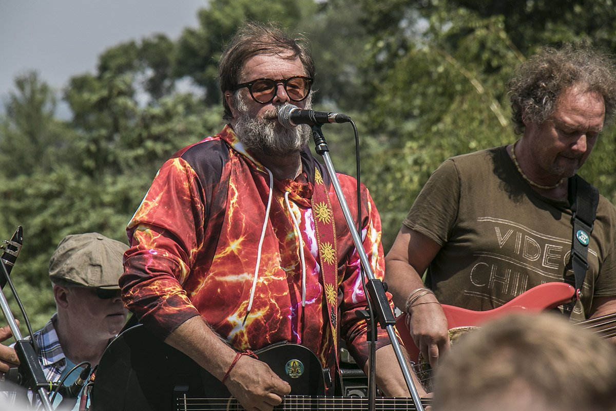 22 июня в Киеве на Пейзажной аллее бесплатно выступил российский музыкант Борис Гребенщиков 22 июня в Киеве на Пейзажной аллее бесплатно выступил российский музыкант Борис Гребенщиков