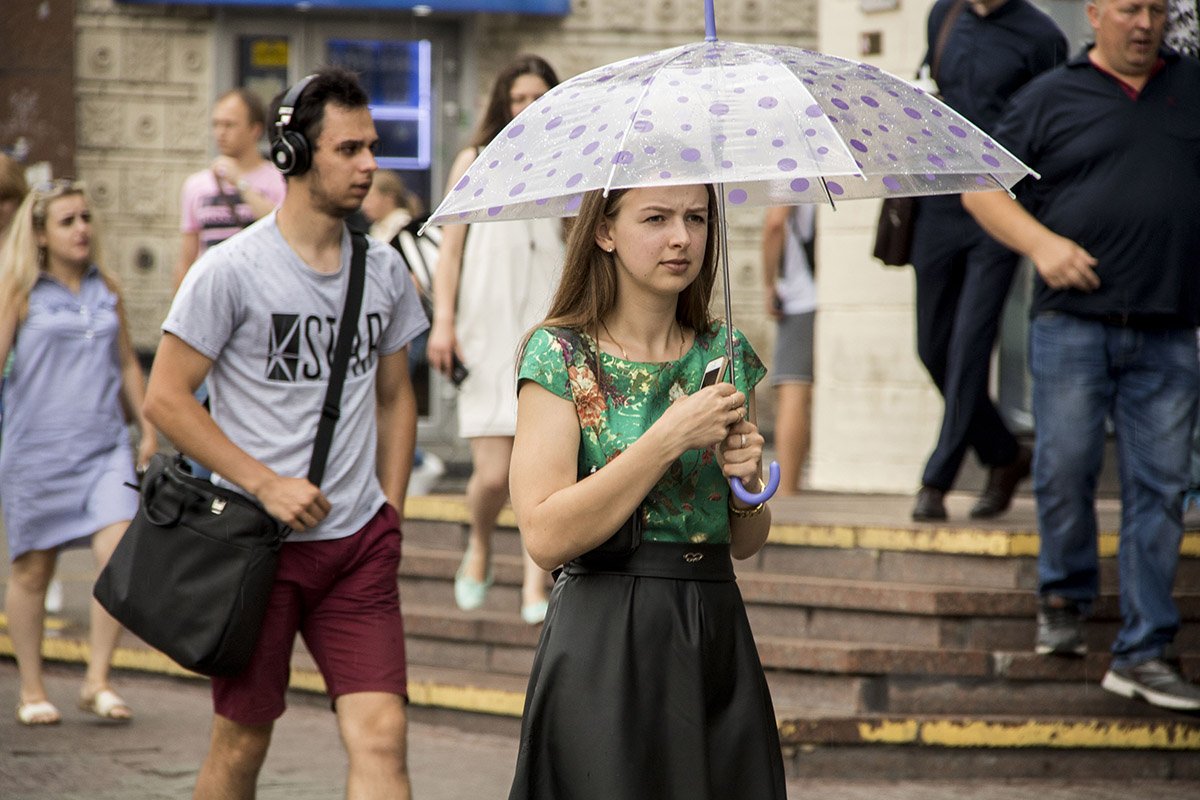 С прозрачным другом никакой дождь не страшен С прозрачным другом никакой дождь не страшен