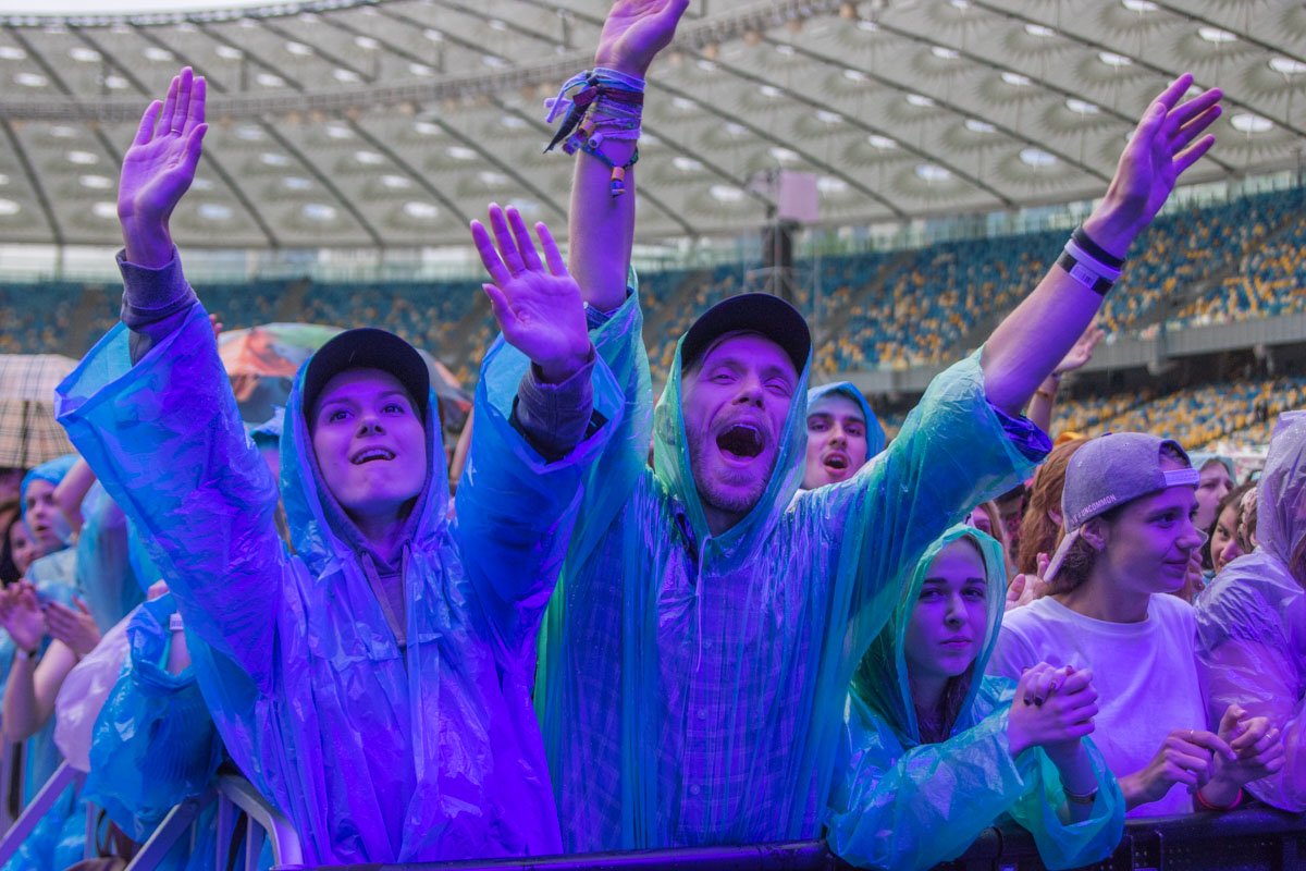 Под Everything Everything Под Everything Everything