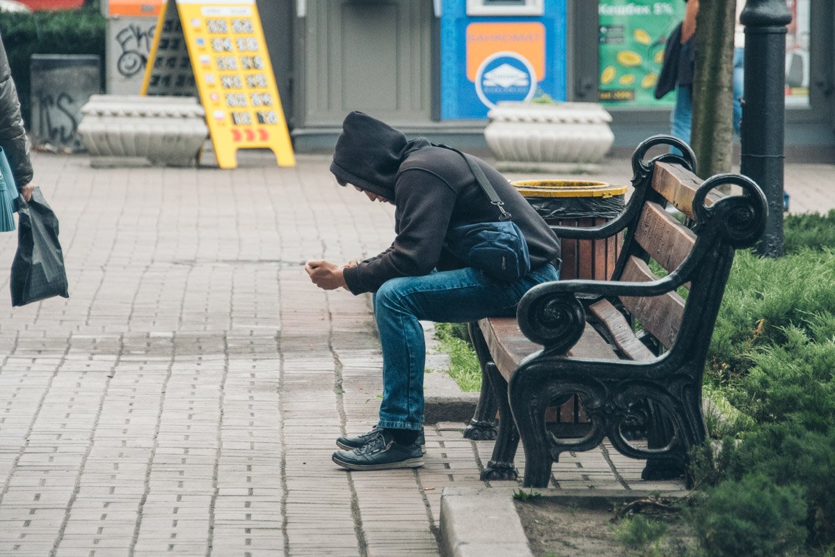 Читаю Информатор даже под дождем!