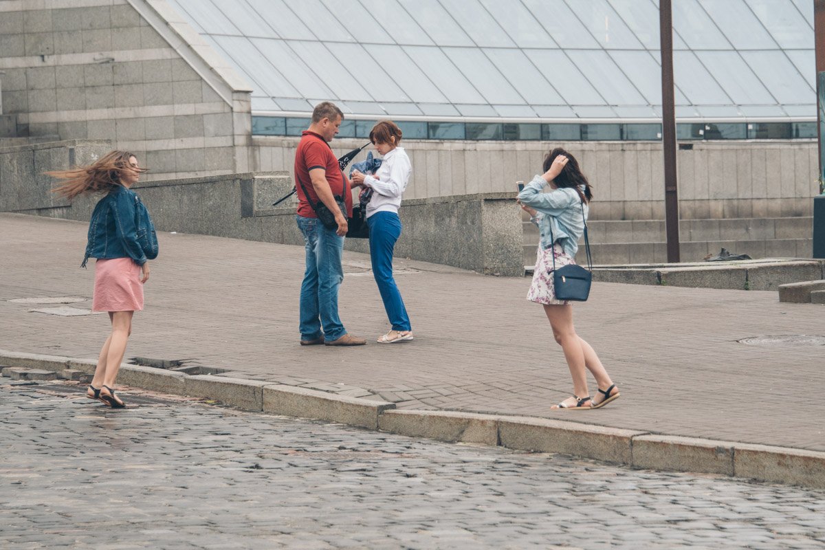 Мокрая девочка танцует, мокрая девочка сохнет...