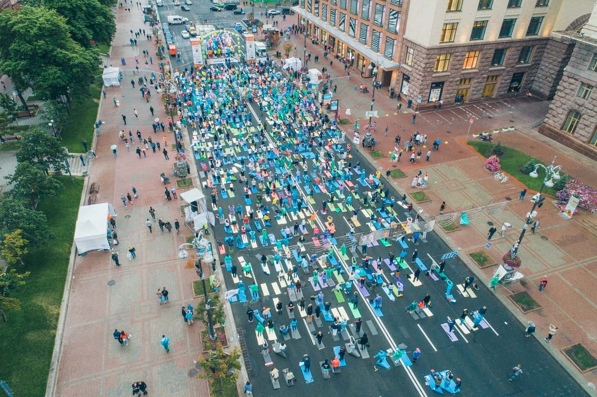 Масштабам флешмоба помешал дождь Масштабам флешмоба помешал дождь