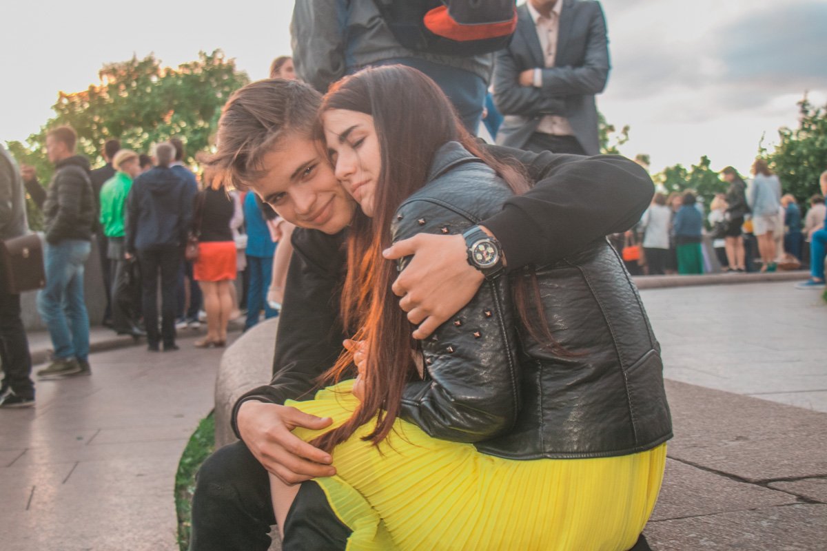 Они обещают видеться каждую неделю друг с другом. Наивные...