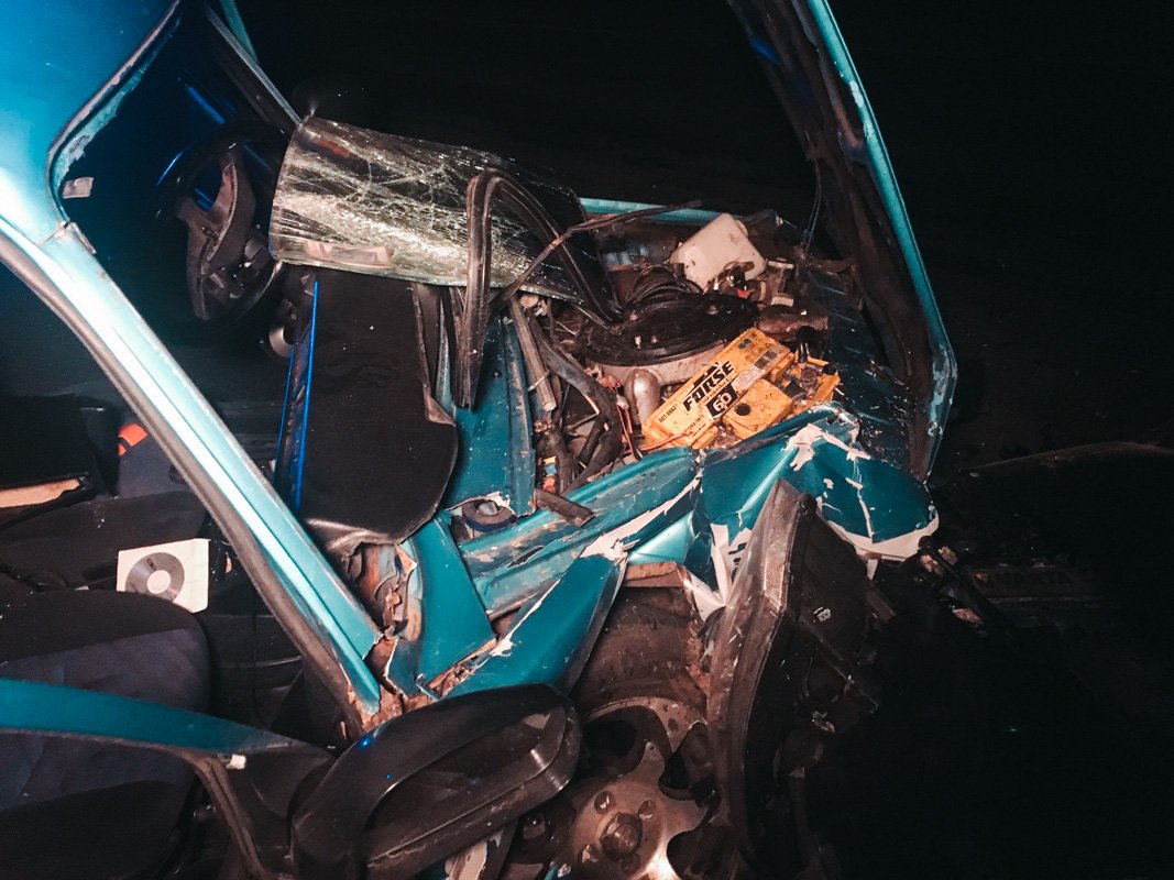 По предварительным данным, водитель "пятерки" на момент аварии находился в состоянии алкогольного опьянения