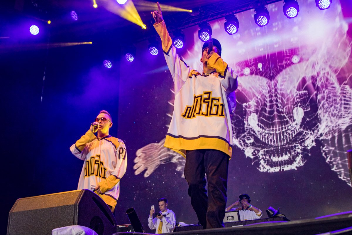 Мы - бесконечные, мы без границ Мы - бесконечные, мы без границ