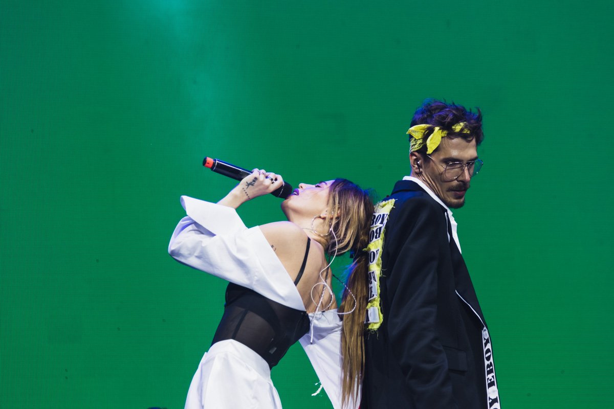 Выступление "Время и стекло" было финальным для фестиваля в этом году Выступление "Время и стекло" было финальным для фестиваля в этом году