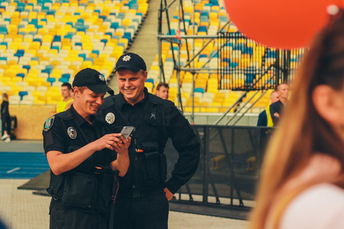 Полиция фестивалит 