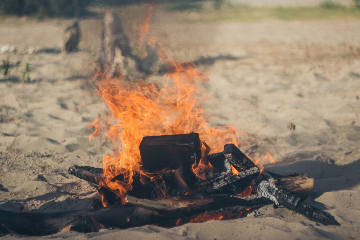 Вся съемочная площадка пахла костром Вся съемочная площадка пахла костром