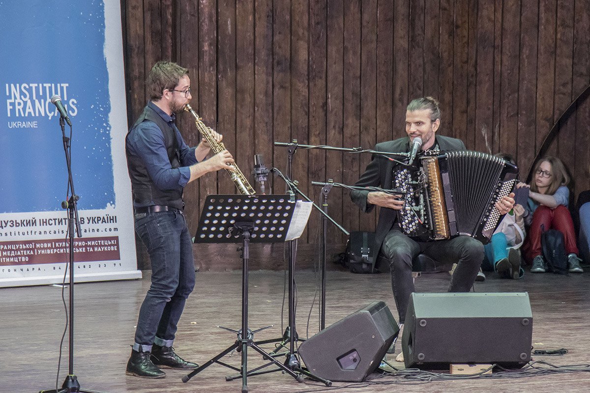 Вход на концерт под открытым небом был бесплатным 