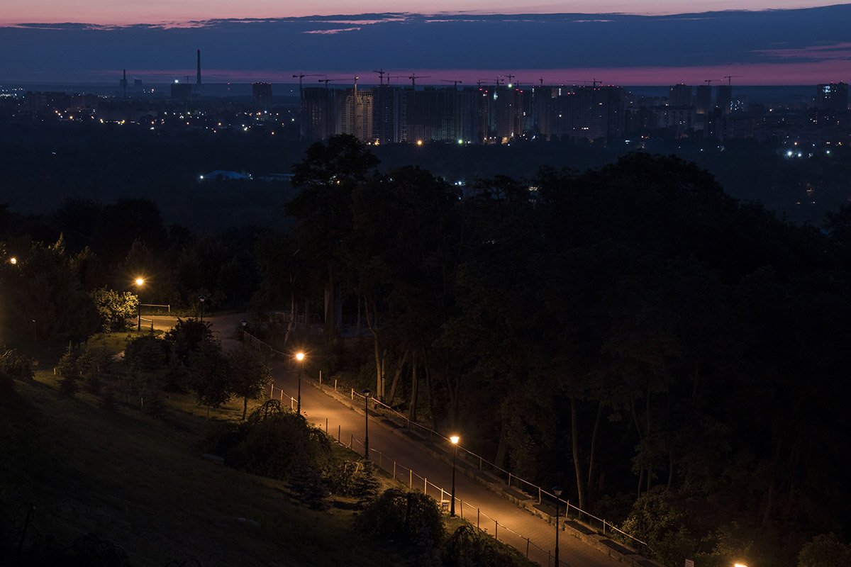 Отсюда открывается шикарный вид на Левый берег 