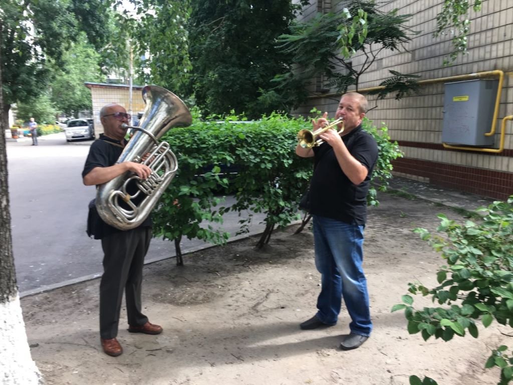 Оркестр сыграл траурный марш