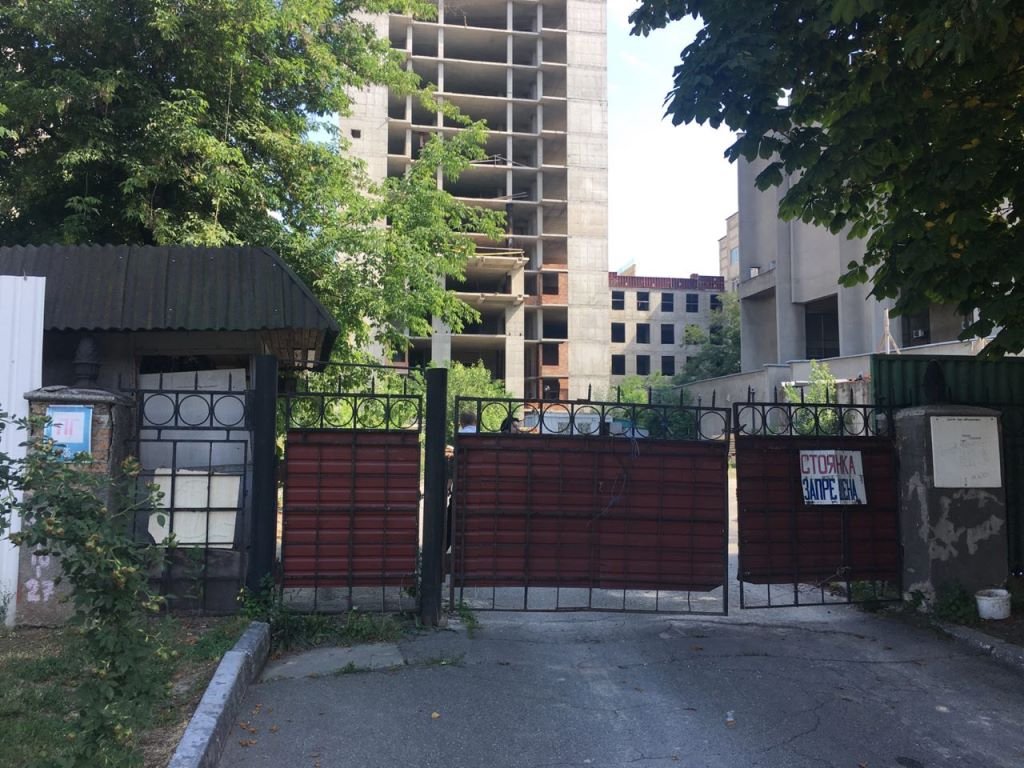 Студент покончил с собой на 21 этаже недостроенного корпуса медуниверситета имени Богомольца