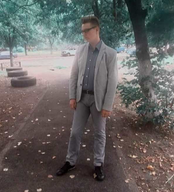 При получении любой информации о пропавшем просят звонить на линию 102