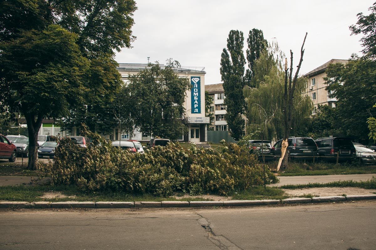 Пока его не спешат убирать 