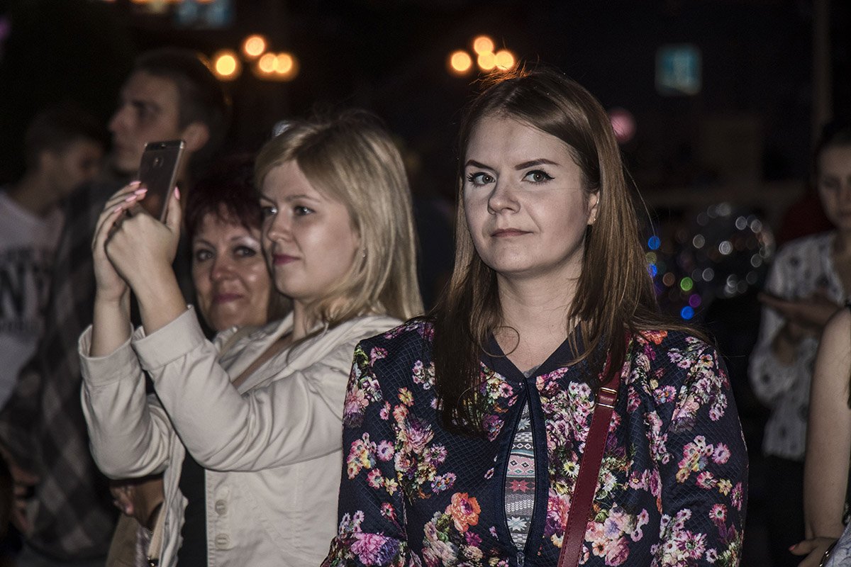 Задумчивые тоже гуляют и отдыхают в центре города