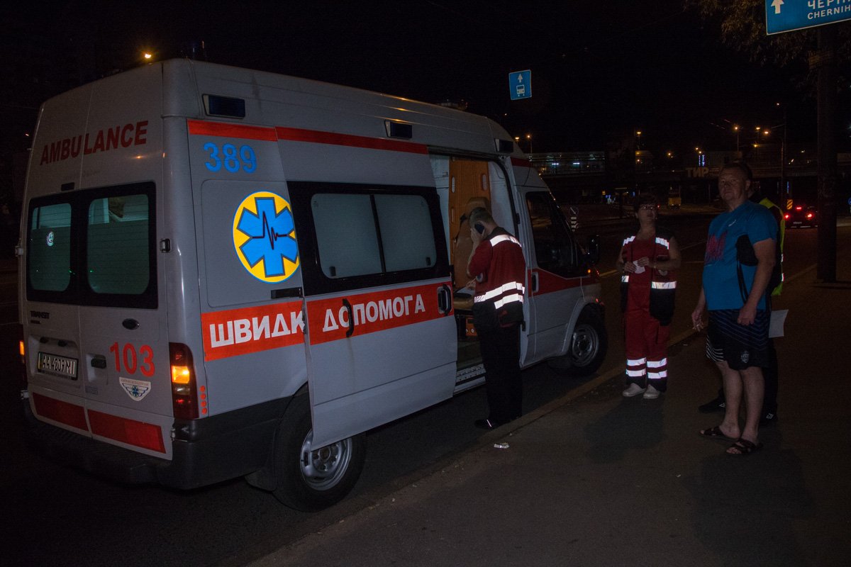 Мужчина сам вызвал "скорую" и попросил его госпитализировать