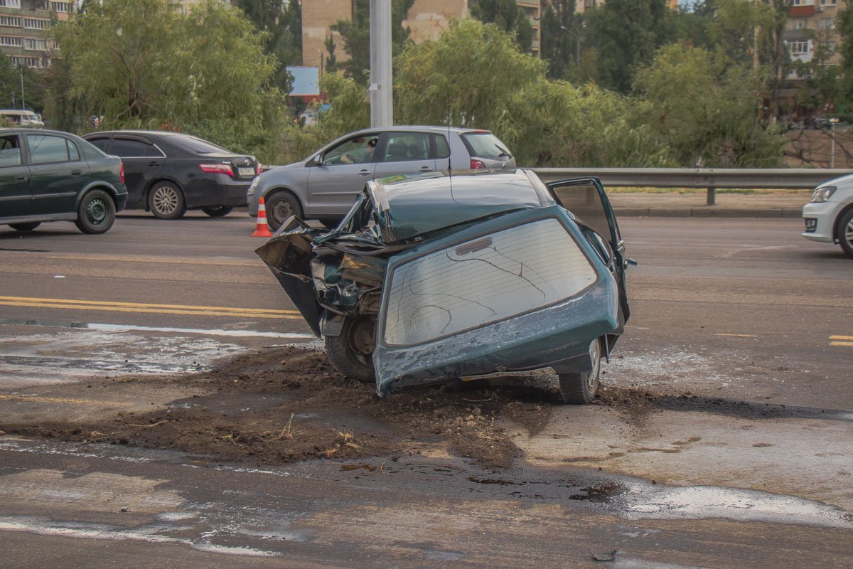 29 июня в Киеве на Березняках произошло ДТП