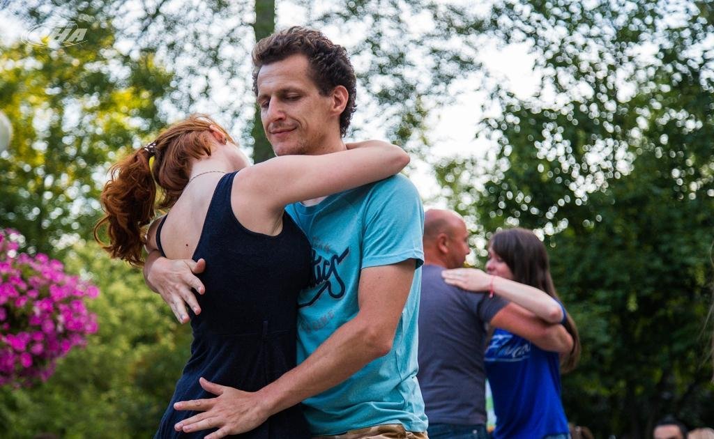 Танцы под открытым небом - особое удовольствие