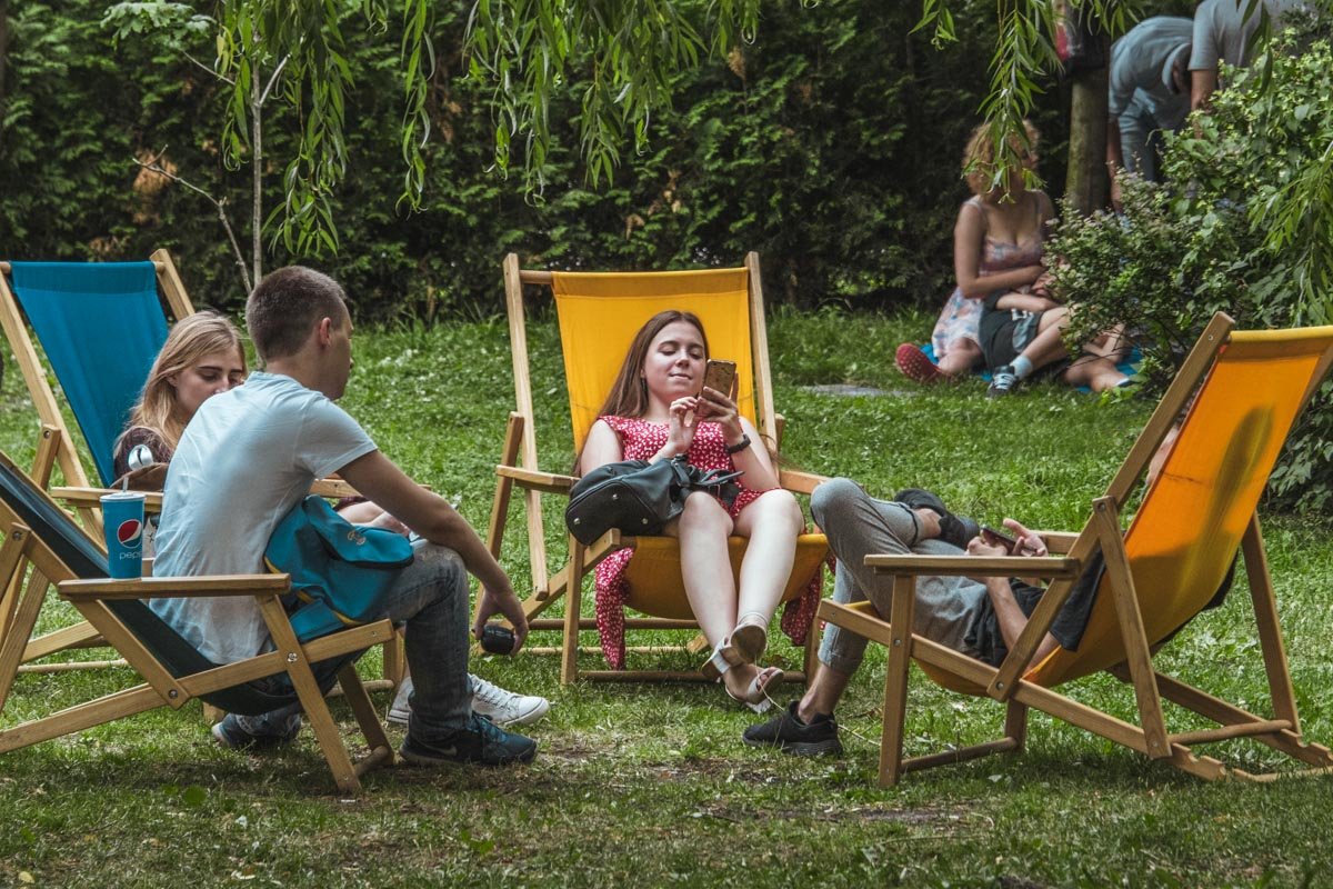 Общайтесь друг с другом чаще