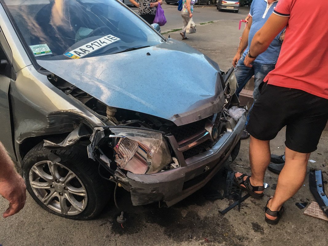 На переулке Попова произошло ДТП с участием пьяного водителя