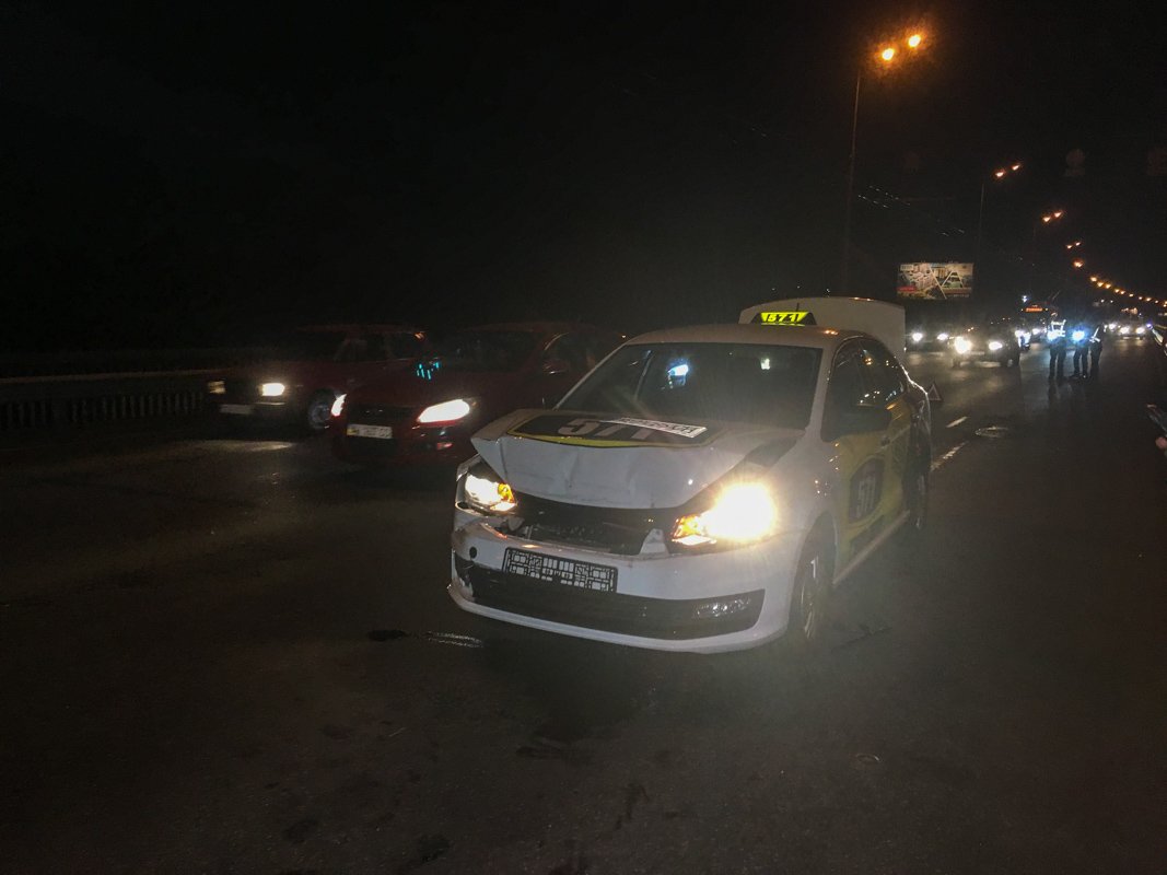 Водитель фуры утверждает что ехал не более 80 километров в час и не перестраивался