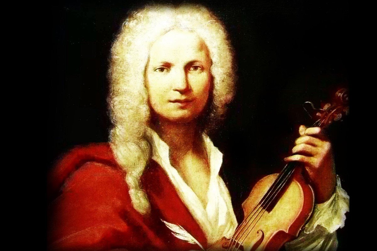 В основе программы - "Времена года" Антонио Вивальди в необычной постановке в сопровождении блестящих исполнителей оркестра