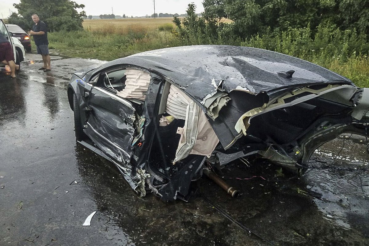 На месте работает патрульная полиция, которая будет выяснять обстоятельства аварии