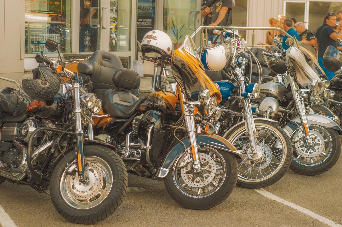 Крутая байкерская тусовка удалась! Крутая байкерская тусовка удалась!