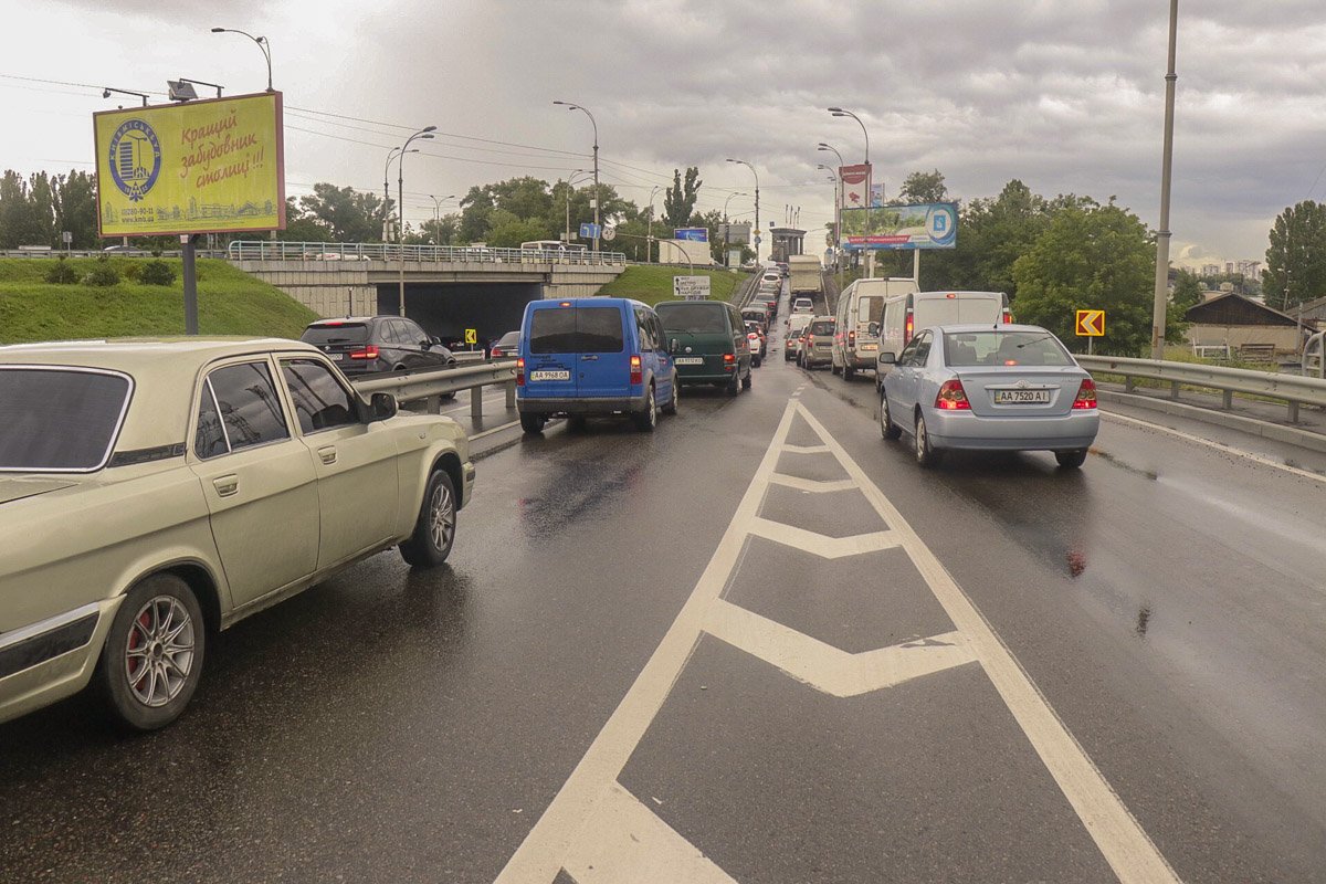 Средняя скорость в тянучке 5 километров в час