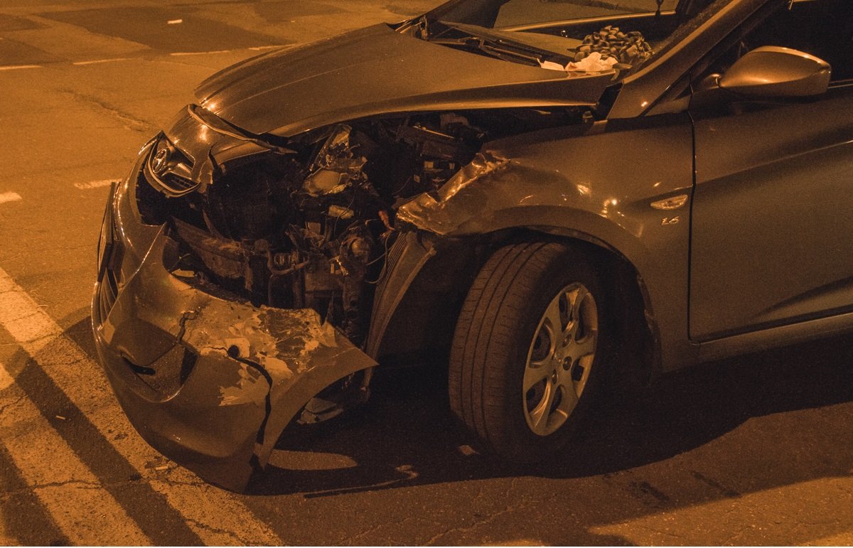 Hyundai также с левой стороны