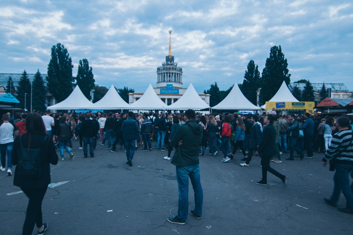 В стартовый день фестиваля вход на концерт сделали бесплатным
