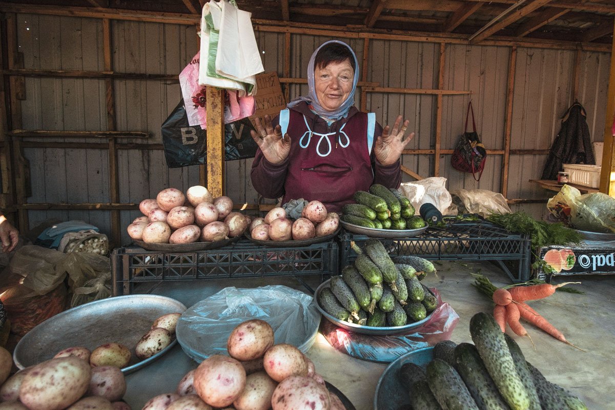 Рынок сносят частично, потому часть торговой зоны работает в обычном режиме Рынок сносят частично, потому часть торговой зоны работает в обычном режиме